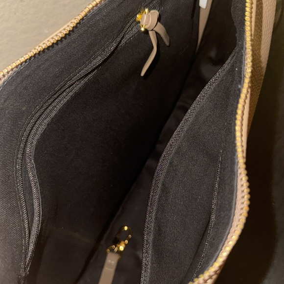 Aallyn Leather‎ Marley Hobo in Biscotti Purse - Picture 12 of 14